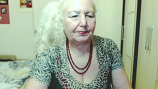 GrannyAlisan Webbikameraesitys