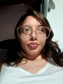 Živá chatovací místnost linda-schmidt
