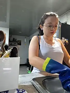 linda-schmidt XXX чат на живо