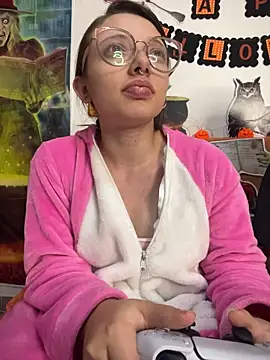 linda-schmidt Show in webcam