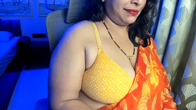 tarivishu11's Webcam Show