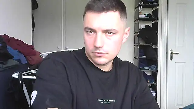 Show modela FortQJamie na web-kameri