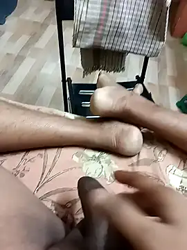 Indianshine: вебкам-шоу