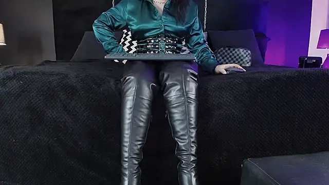 _Jade_16's Webcam Show