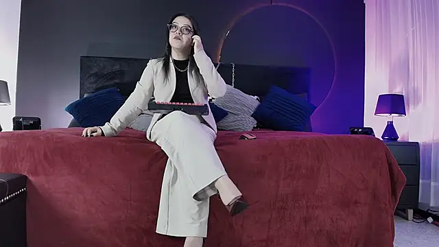 _Jade_16 Live XXX-Chat
