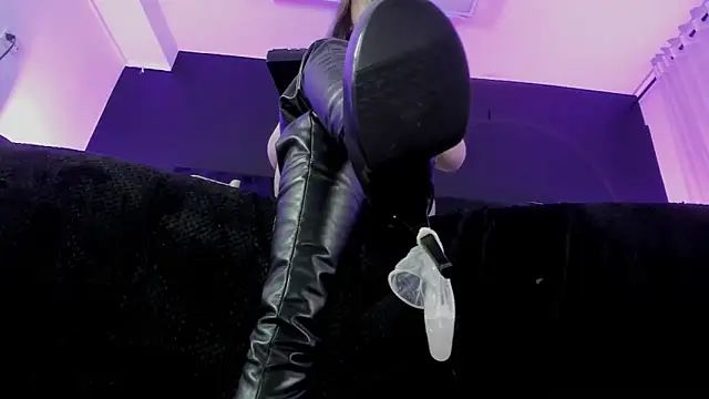 _Jade_16's Live XXX Chat
