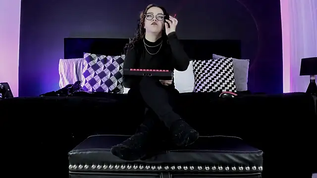 _Jade_16 Chat XXX in diretta