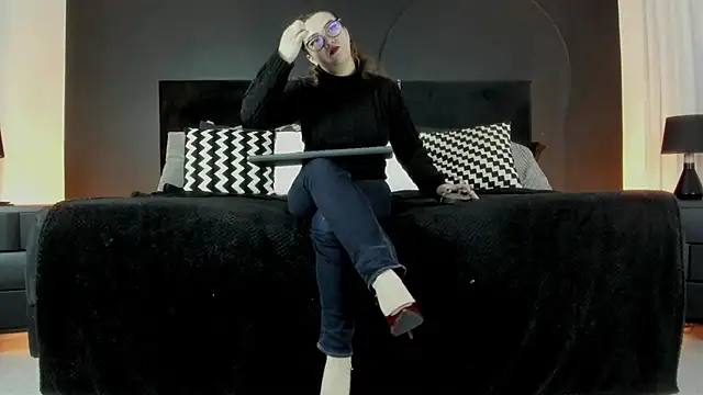 _Jade_16 élő XXX-chatje