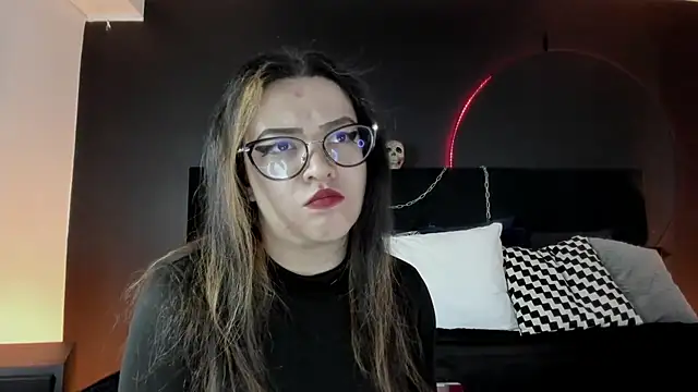 _Jade_16 Chat XXX in diretta