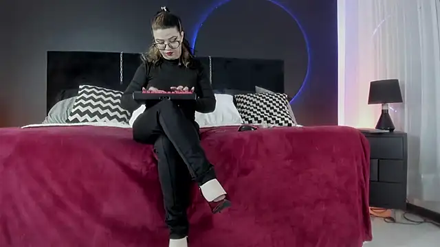 _Jade_16's Live XXX Chat