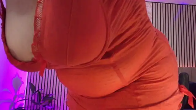 JuliRamirez's Live XXX Chat
