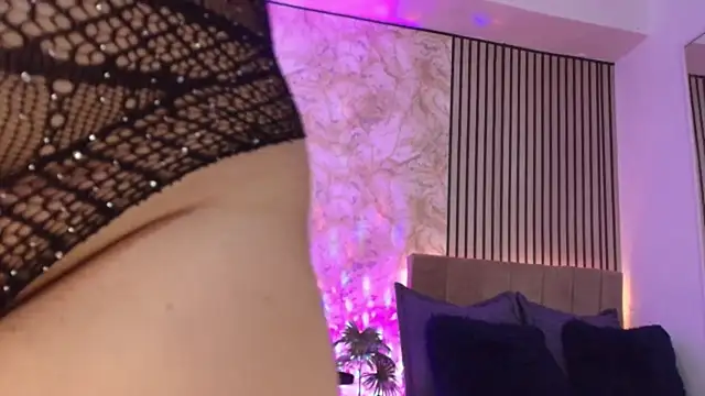JuliRamirez's Live XXX Chat