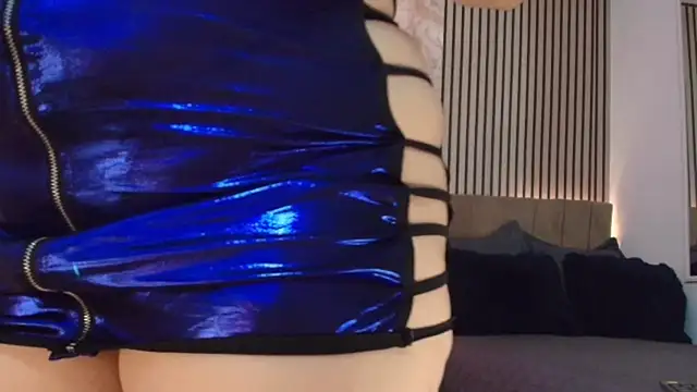 JuliRamirez's Live XXX Chat