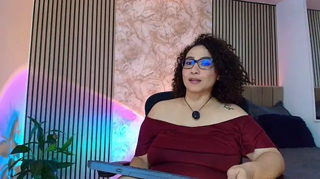 JuliRamirez 라이브 XXX 채팅