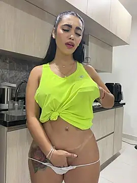 emma_andrew1のウェブカメラショー