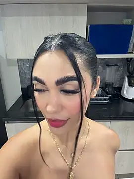 emma_andrew1 Show in webcam