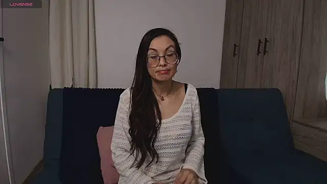 Swetisabella01's Live XXX Chat