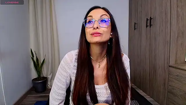 Swetisabella01 – Live XXX-chat