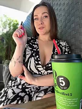 CrazyTori webcam show