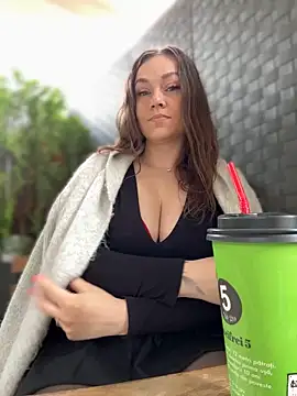 Show modela CrazyTori na web-kameri