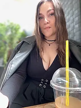 CrazyTori's Live XXX Chat