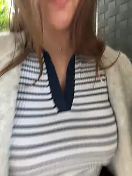 دردشة CrazyTori الجنسية المباشرة