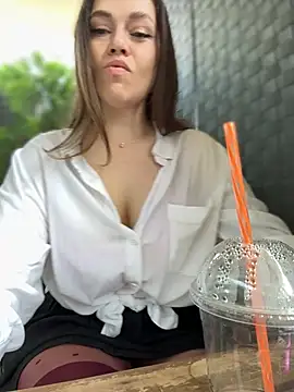 Show modela CrazyTori na web-kameri