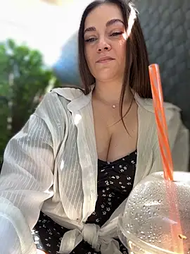 XXX chat uživo modela CrazyTori