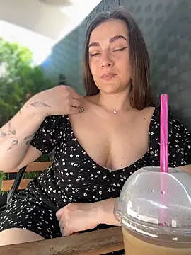 CrazyTori XXX чат на живо