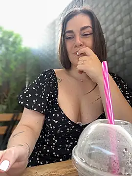 CrazyTori Show in webcam