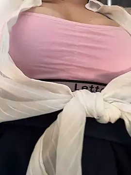 CrazyTori's Live XXX Chat