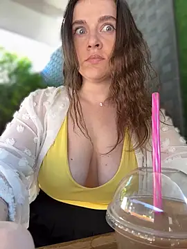 CrazyTori's Live XXX Chat