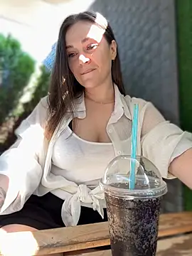 دردشة CrazyTori الجنسية المبا شرة