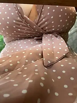 CrazyTori Adlı Modelin Canlı XXX Sohbeti
