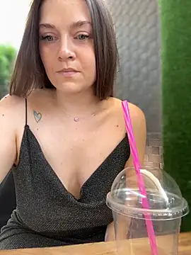 צ'אט XXX בשידור חי של CrazyTori