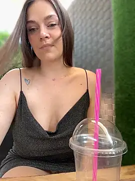 CrazyTori's Live XXX Chat