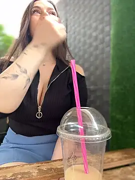 CrazyTori 라이브 XXX 채팅