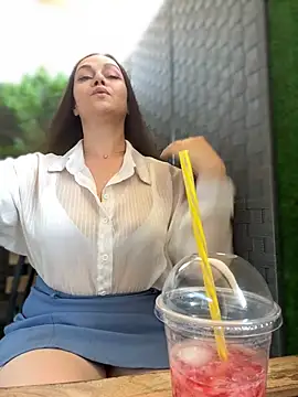 Živý XXX chat CrazyTori