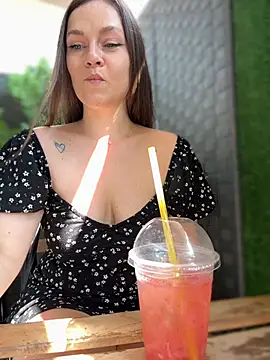 CrazyTori's Live XXX Chat