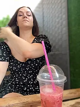 CrazyTori XXX чат на живо