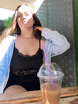 Show modela CrazyTori na web-kameri