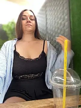 CrazyTori's Live XXX Chat