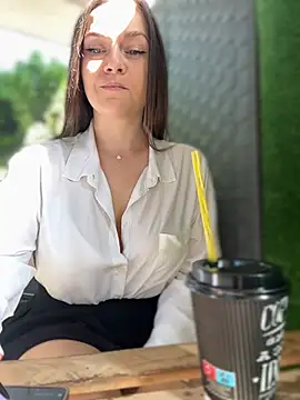 CrazyTori Adlı Modelin Web Kamerası Şovu