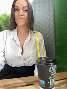 Show modela CrazyTori na web-kameri