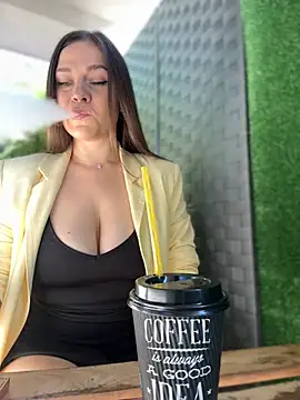 Show modela CrazyTori na web-kameri