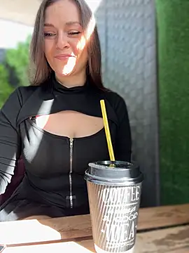 CrazyTori live XXX chat