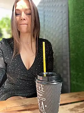 Show modela CrazyTori na web-kameri