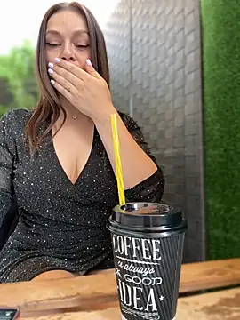 Chat +18 de CrazyTori ao vivo