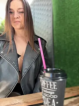 Živý XXX chat CrazyTori
