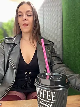 CrazyTori live XXX chat
